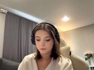 lucilatyssens Live Webcam on CamSoda