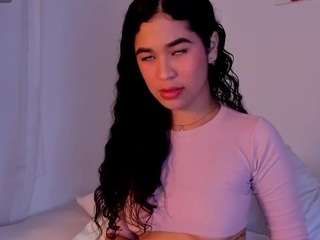 nicoleemartiinez Live Webcam on CamSoda