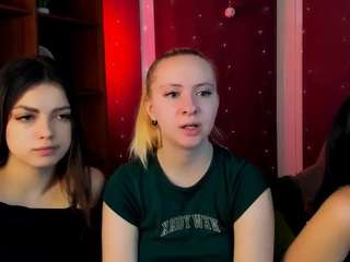 rose-style's CamSoda show and profile