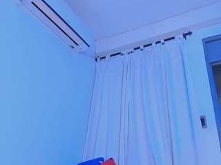 sarenluxx webcam model