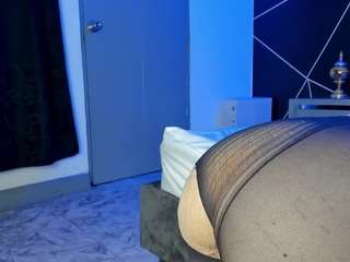 sarenluxx's CamSoda show and profile