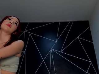 sarenluxx's CamSoda show and profile