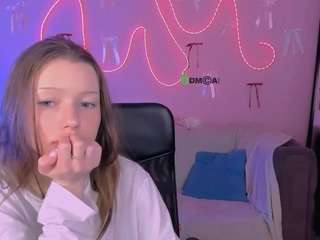 le modèle baby-joy est en webcam porno dans un show sur le site camsoda, il possède les tags suivants: ahegao,shaved pussy,massage,naked,normal,oil,orgasm,pussy,sex toys,sexy,solo,living room,spank,tattoos,tease,teen 18,thong,twerk,wet,young adult