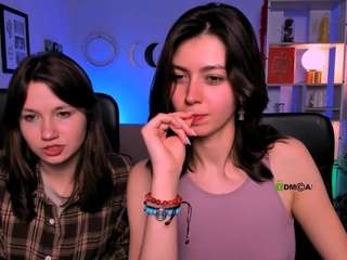 baby-joy's CamSoda show and profile