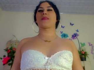 Eemily3