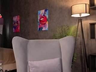 evelyn-smitt's CamSoda show and profile