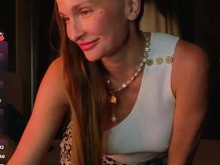 evelyn-smitt live webcam show