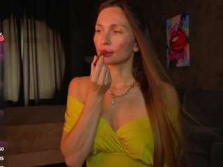 Evelyn live webcam show