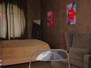 Evelyn live webcam show