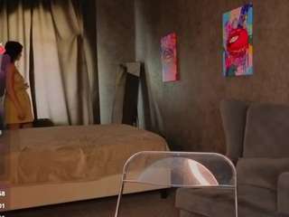 Evelyn live webcam show