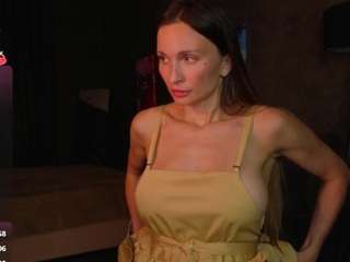 Evelyn live webcam show