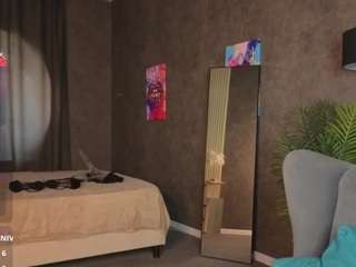 Evelyn live cam preview