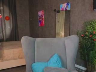 Evelyn live cam preview