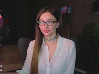 Evelyn live cam preview