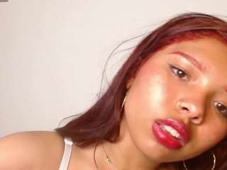 lizzie-klai Live Webcam on CamSoda