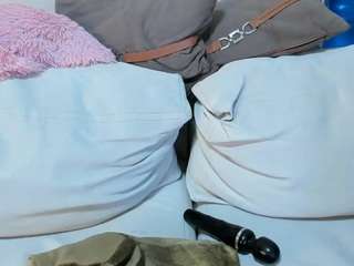 lya-ans Live Webcam on CamSoda