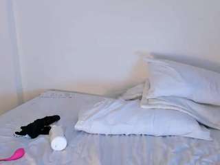 lya-ans Live Webcam on CamSoda