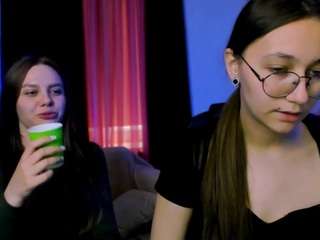 mila-hiss Live Webcam on CamSoda