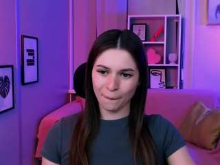  mila-hiss chat room