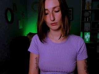 mila-spring Live Webcam on CamSoda