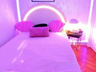 NatalyThorn888 live webcam show