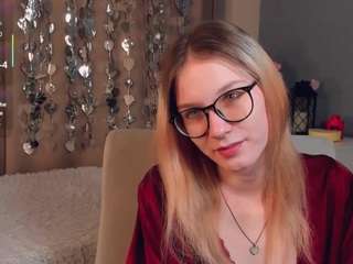 ruthashastri's CamSoda show and profile