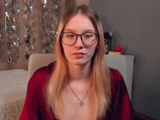 ruthashastri's CamSoda show and profile