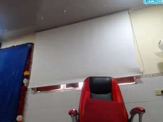 sexy-matute's CamSoda show and profile