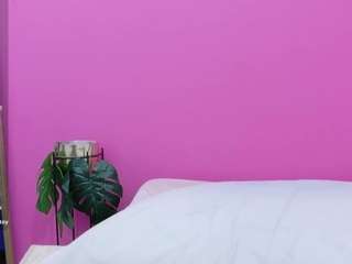  skinnyneighbour chat room