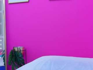  skinnyneighbour chat room