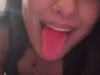 starla222 - Live Cam