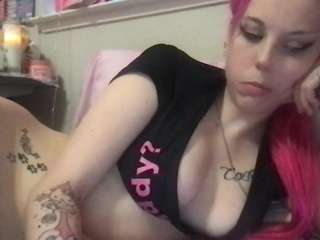 brattyangelica Live Webcam on CamSoda