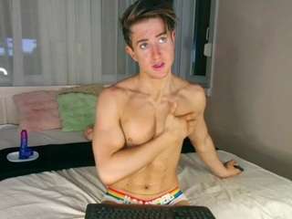 christianlevinee Live Webcam on {site_name}