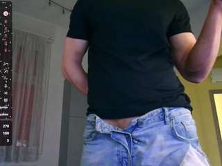 christianlevinee's CamSoda show and profile