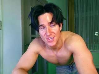 christianlevinee webcam