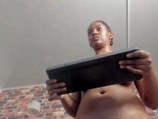 gia-fantasy Live Webcam on CamSoda