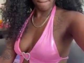 KamillasKiss4