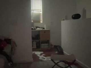 mrshyboy32's CamSoda show and profile