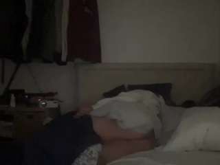 mrshyboy32's CamSoda show and profile