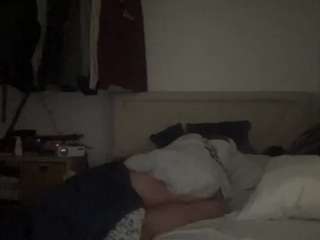 mrshyboy32's CamSoda show and profile