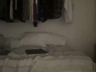 mrshyboy32 live cam profile