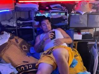 Mrshyboy32