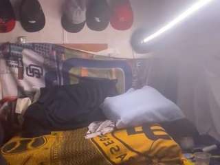 Mrshyboy32 live webcam show