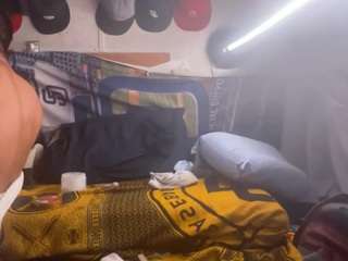 Mrshyboy32 live webcam show