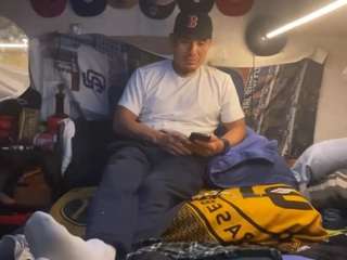 Mrshyboy32 live webcam show