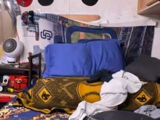 Mrshyboy32 live webcam show