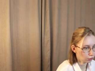 parisfiducia Live Webcam on CamSoda