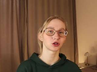 parisfiducia Live Webcam on CamSoda