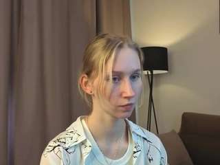 parisfiducia Live Webcam on CamSoda