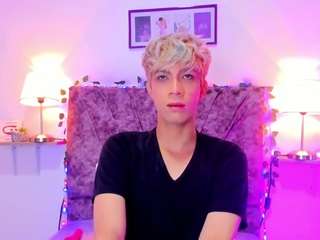 cooper-ross Live Webcam on CamSoda